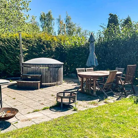 Сasa de vacaciones Preciosa Casa En Con Wifi Stubbekøbing